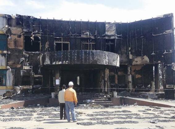 �k�����b�ް�ȫ�¹ʈDƬ